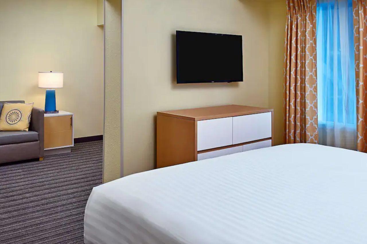 Sonesta Simply Suites Memphis East Poplar Pike Buitenkant foto