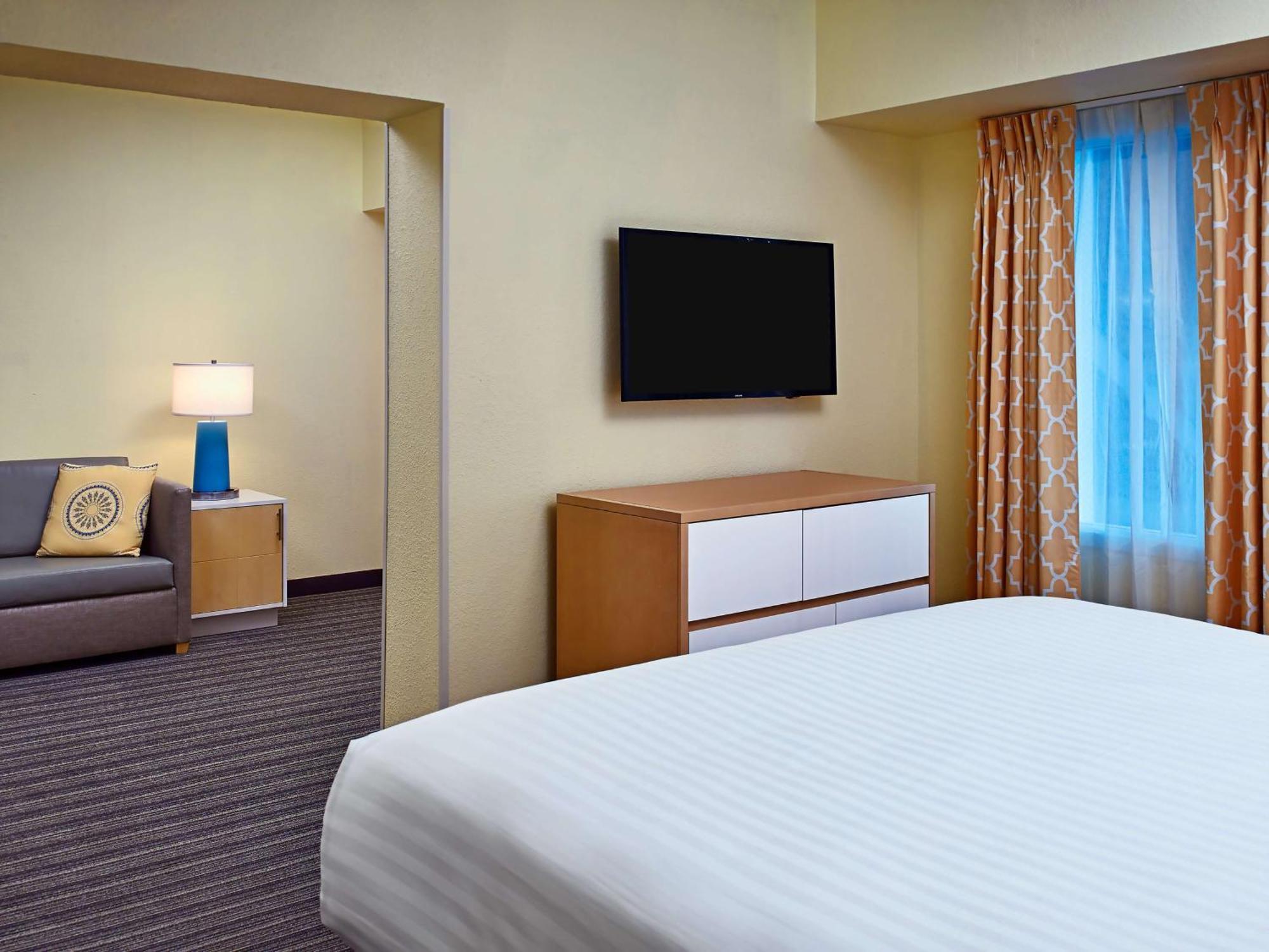 Sonesta Simply Suites Memphis East Poplar Pike Buitenkant foto