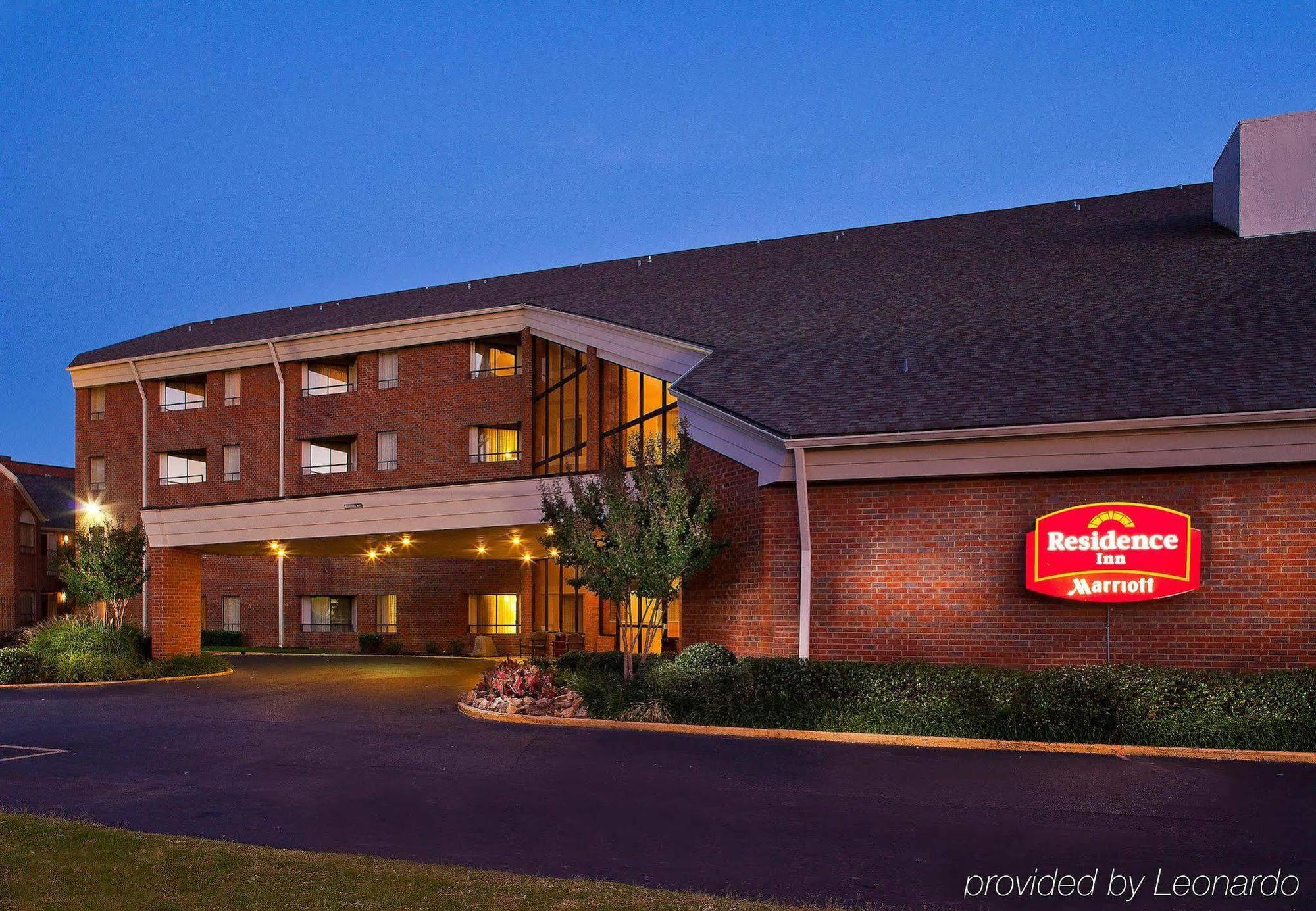 Sonesta Simply Suites Memphis East Poplar Pike Buitenkant foto